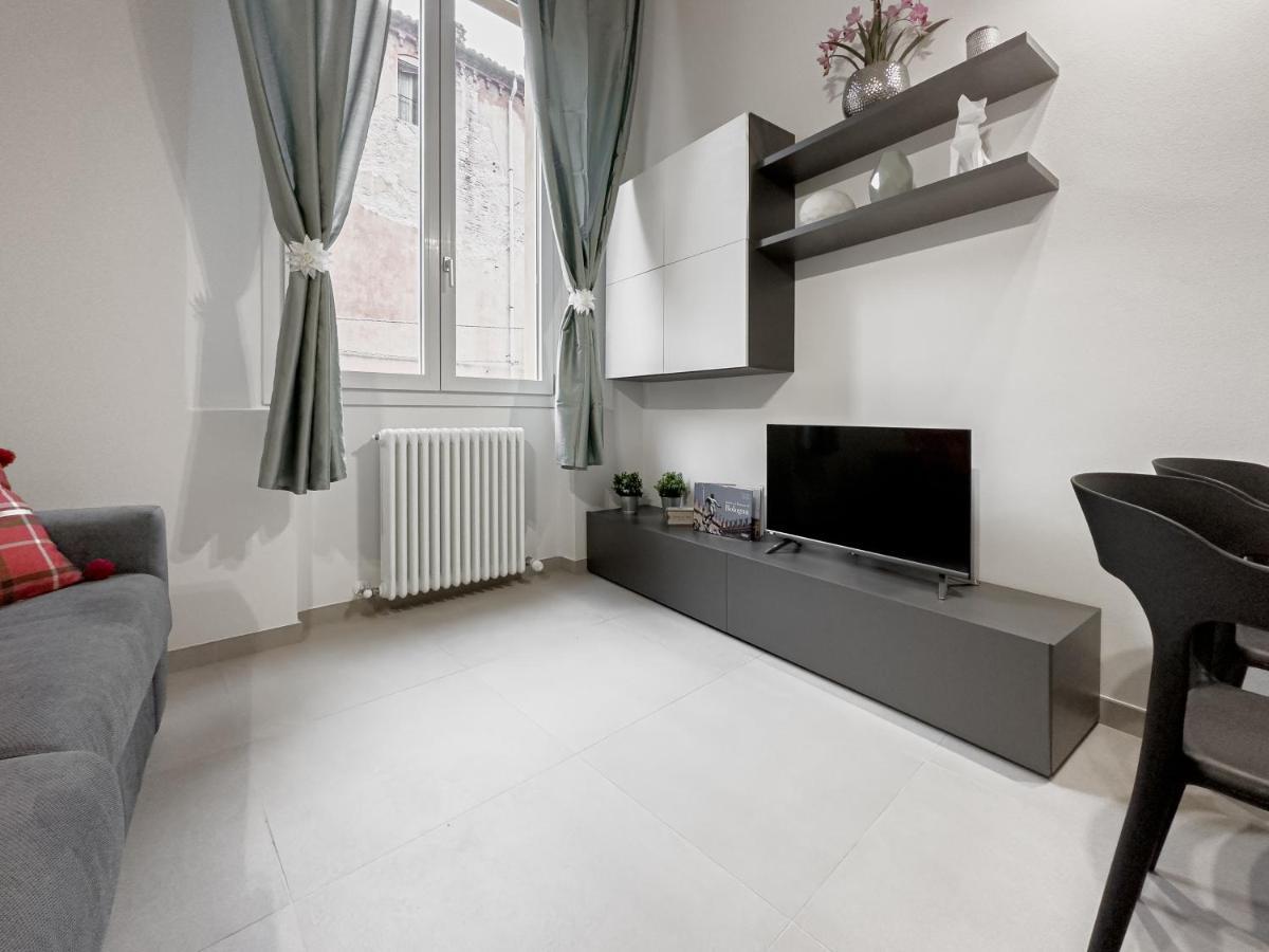 Realkasa Benedetto XIV Lägenhet Bologna Exteriör bild